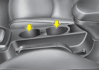 Hyundai Elantra: Cup holder. Front