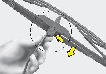 Hyundai Elantra: Blade replacement. 