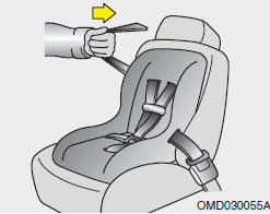 Hyundai Elantra: Using a child restraint system. 4. Slowly allow the shoulder portion of the seat belt to retract and listen for